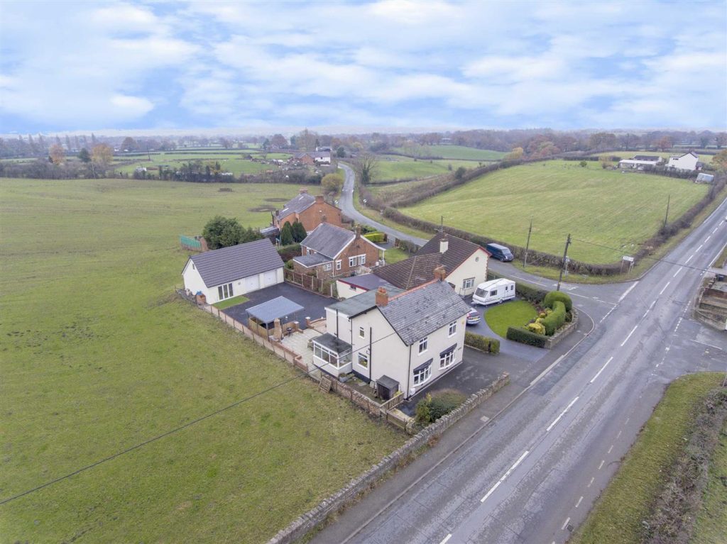 Gresford Road, Caer Estyn