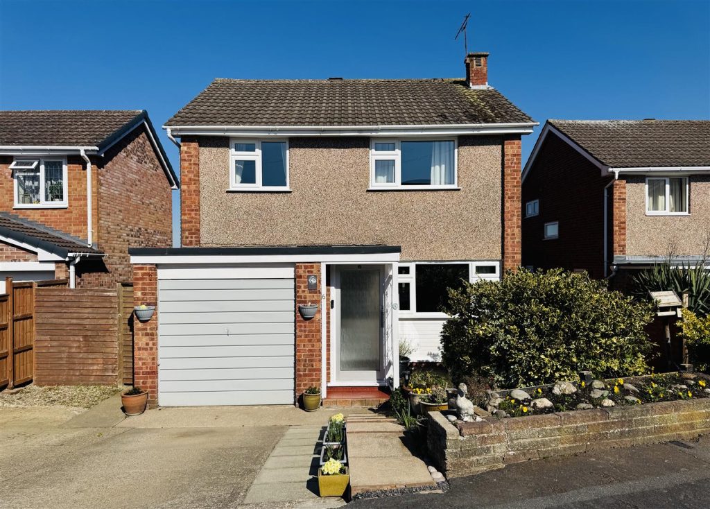 Thornleigh Drive, Gresford, Wrexham
