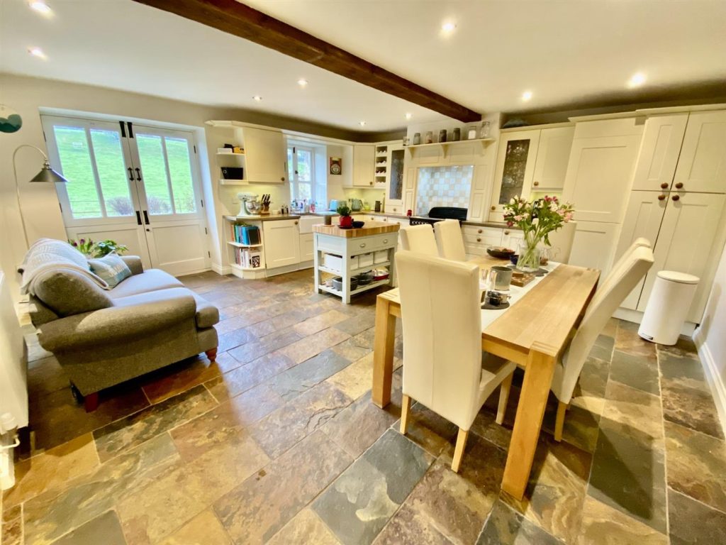 Cymau Lane, Cymau, Wrexham Town & Country