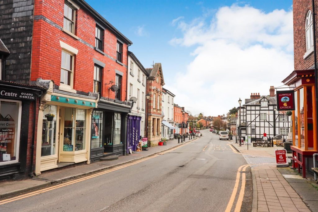 High Street, Llanfyllin