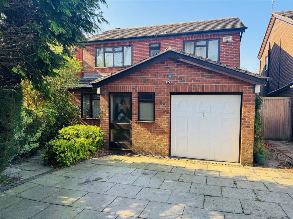 Wealstone Lane, Upton