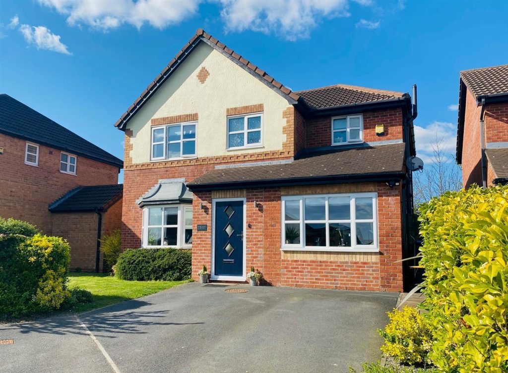 Ogwen Close, New Broughton, Wrexham