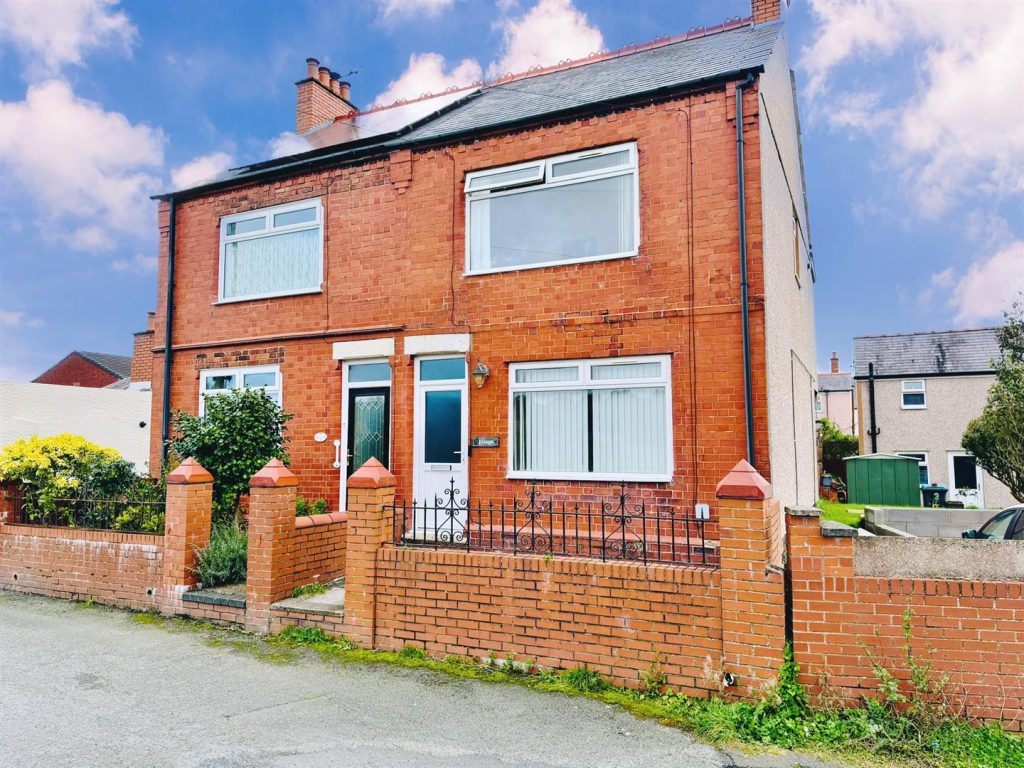 School Street, Rhosllanerchrugog, Wrexham