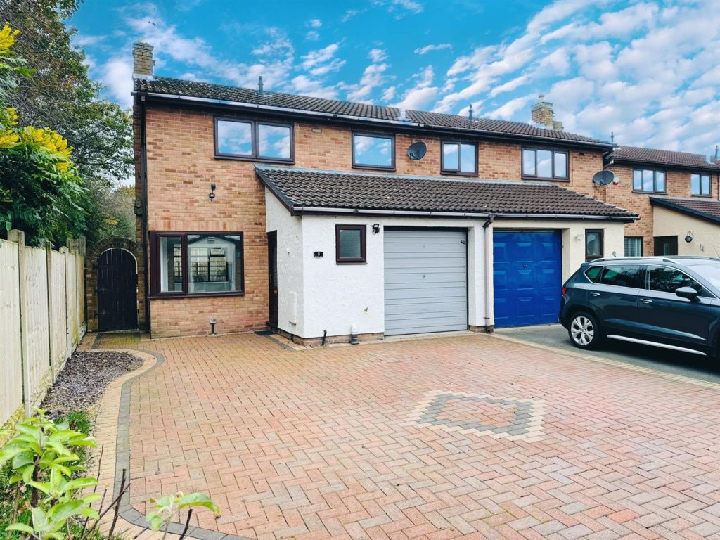 Paddock Close, Rhostyllen, Wrexham