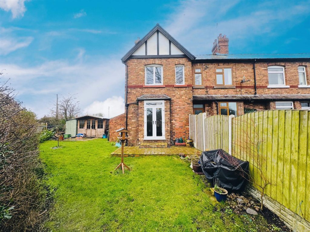 Sunny Bank, Fellows Lane, Caergwrle