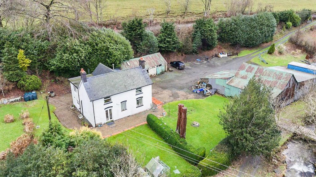 Maengwynedd, Llanrhaeadr Ym Mochnant, Oswestry