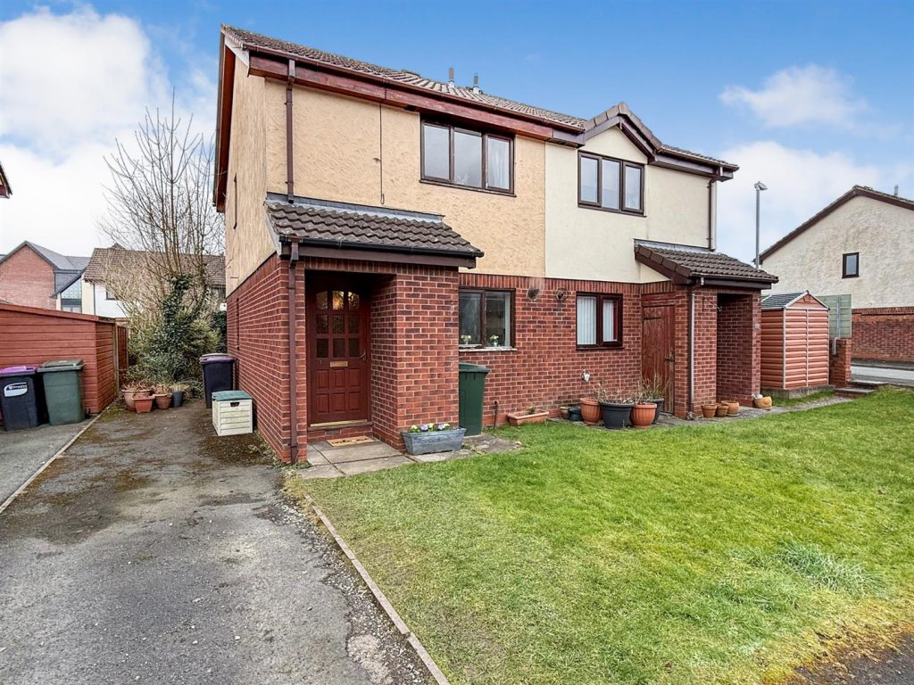 Victoria Fields, Oswestry