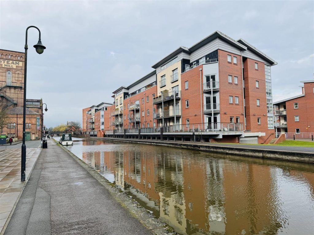 Shot Tower Close, Chester