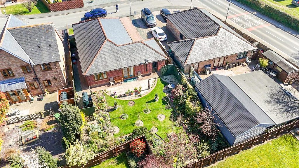 Orchard Croft, Llandrinio