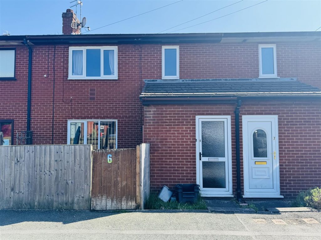Trinity Close, Rhostyllen, Wrexham
