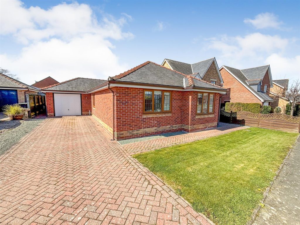 Orchard Croft, Llandrinio