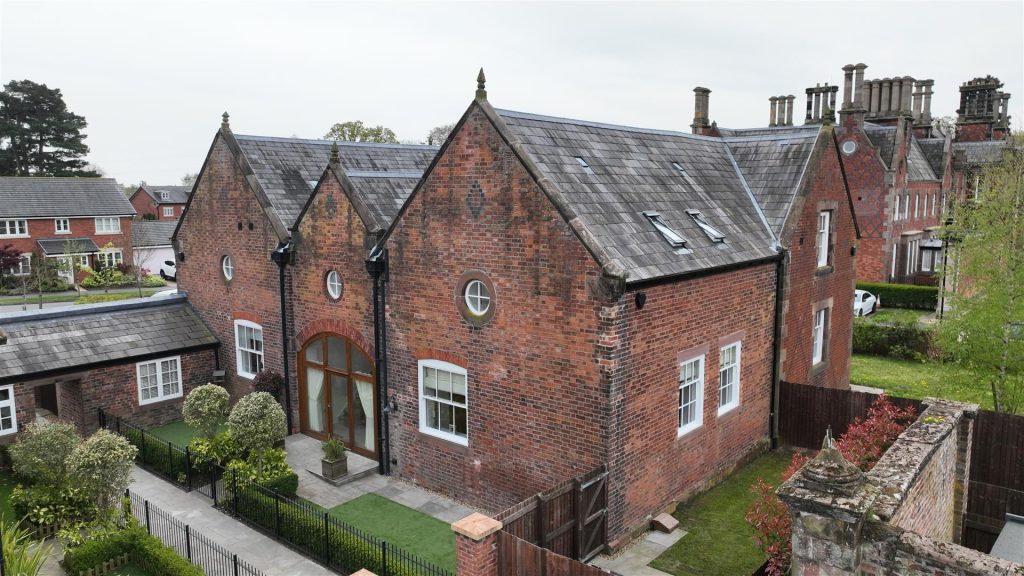 Ashbery Road, Backford, Chester