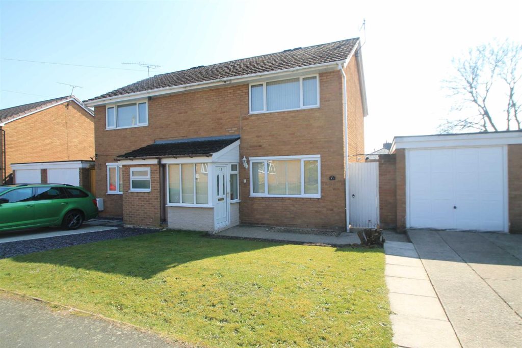 Derwent Crescent, Acton