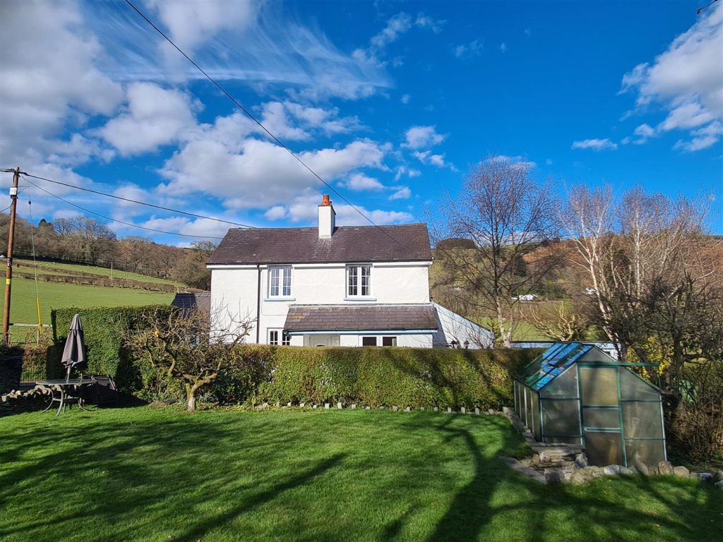 Glyn Ceiriog, Llangollen