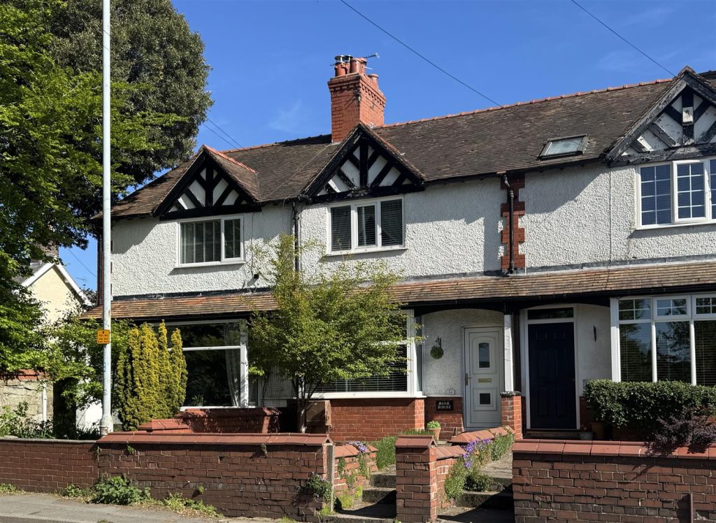 Chester Road, Gresford, Wrexham