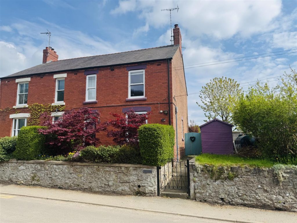 Cymau Lane, Cymau, Wrexham