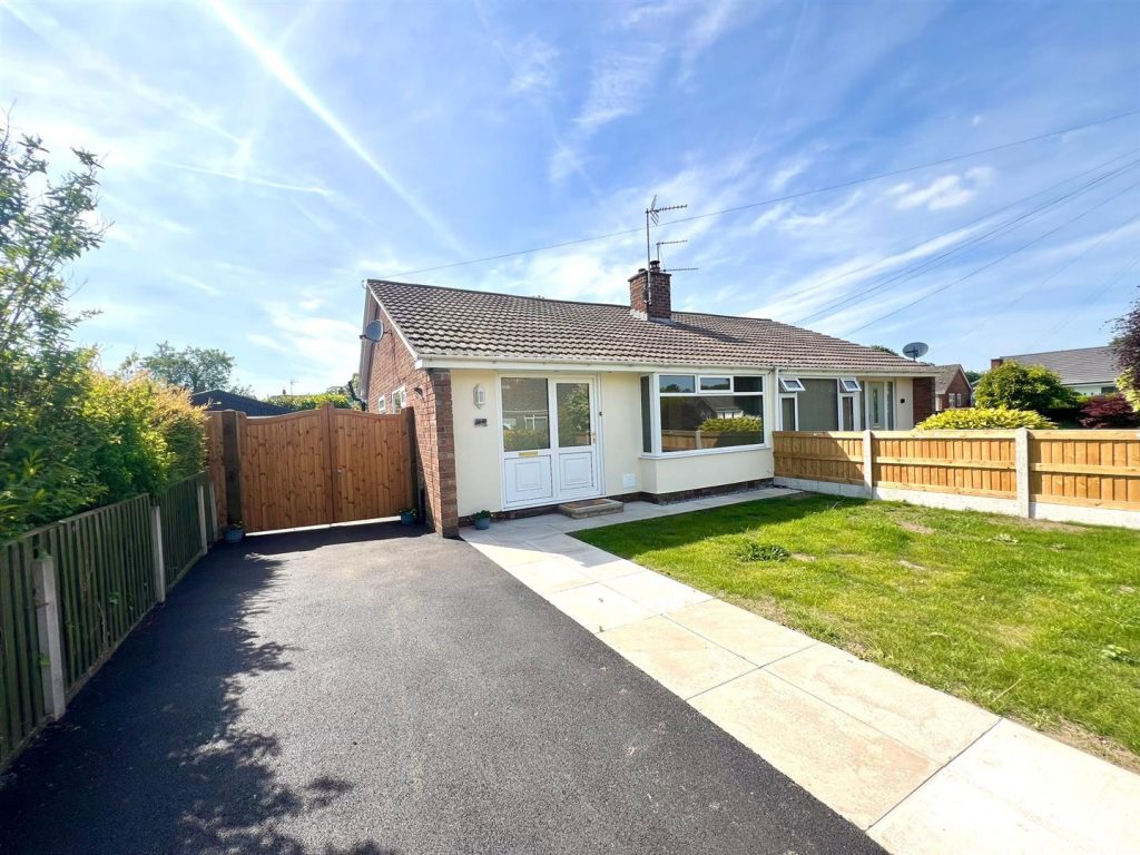 Parkfield, Gresford, Wrexham