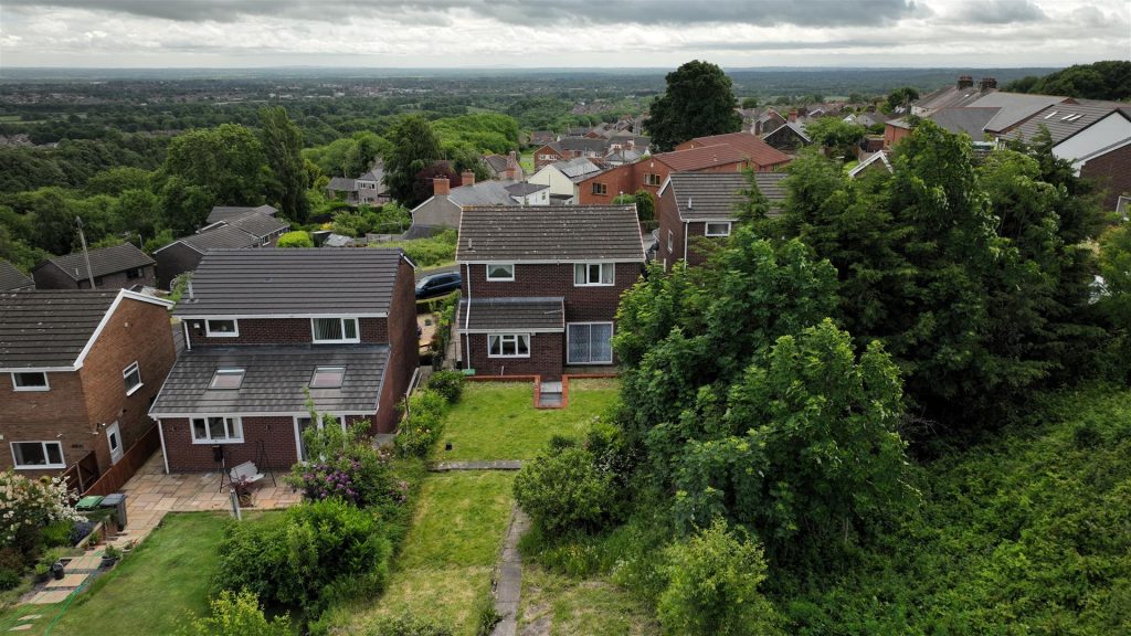 Rowlands Road, Pentre Broughton, Wrexham