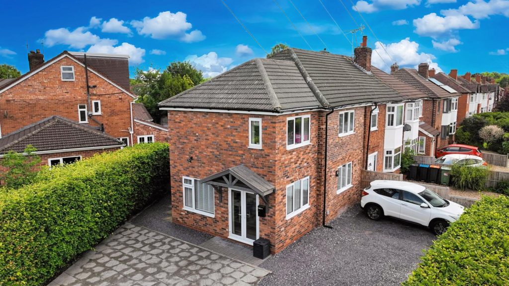 Grove Avenue, Vicars Cross