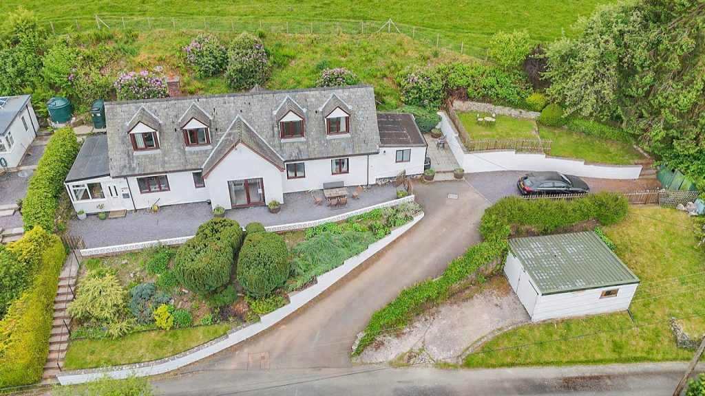 Glyndyfrdwy, Corwen