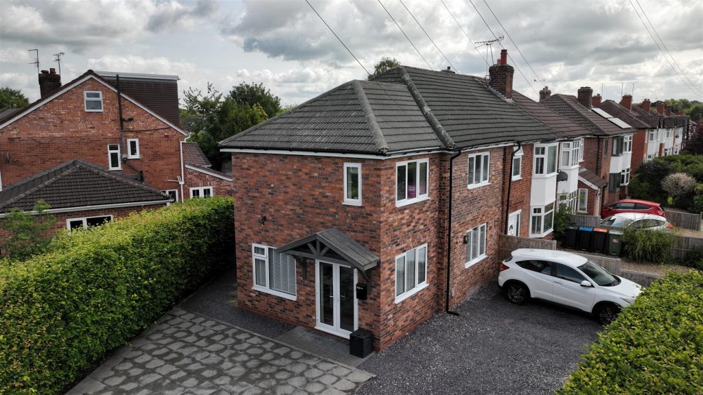 Grove Avenue, Vicars Cross