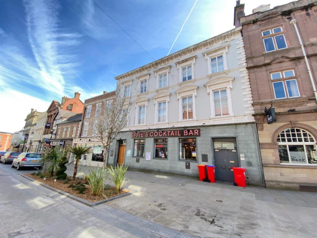 Flat 10 High Street, Wrexham
