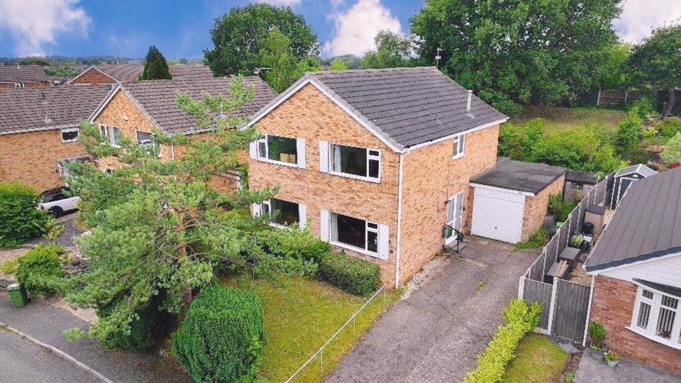 Huntsmans Corner, Wrexham