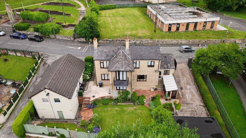 Plas Kynaston Lane, Cefn Mawr, Wrexham