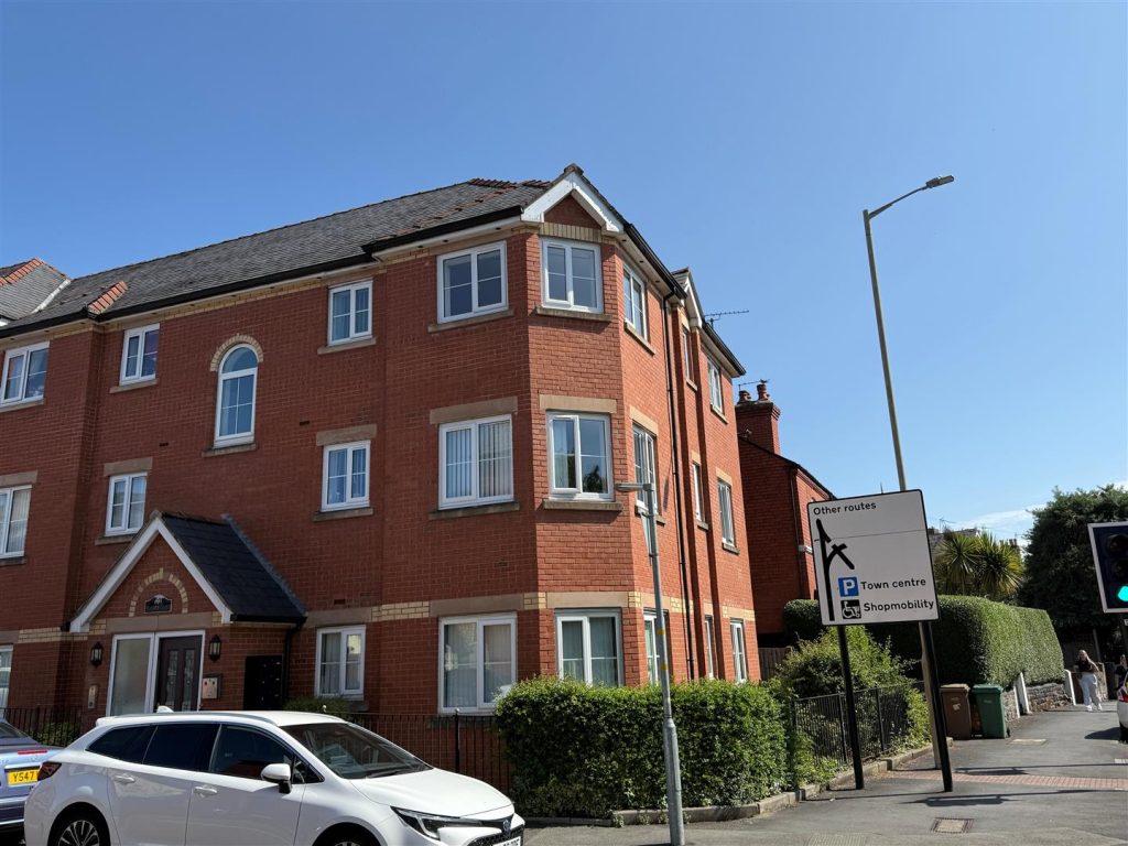 Beatrice Court, Oswestry