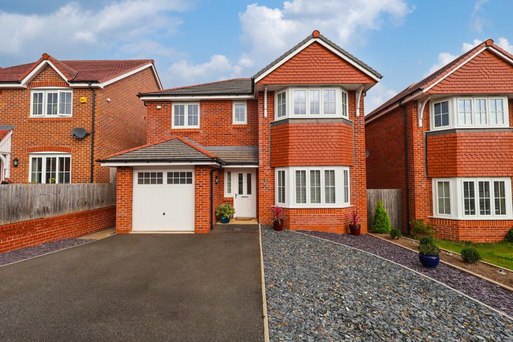 Llys Clark, Caergwrle, Wrexham