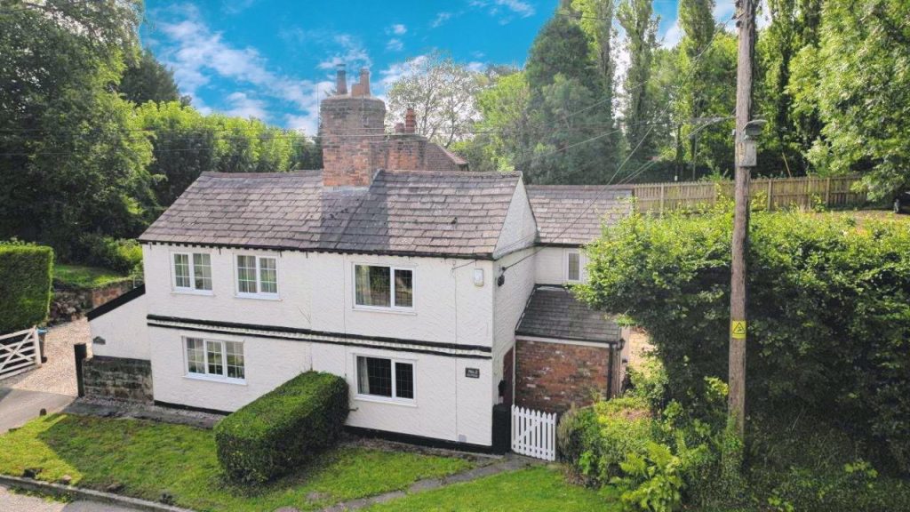 Warrington Road, Mickle Trafford, Chester