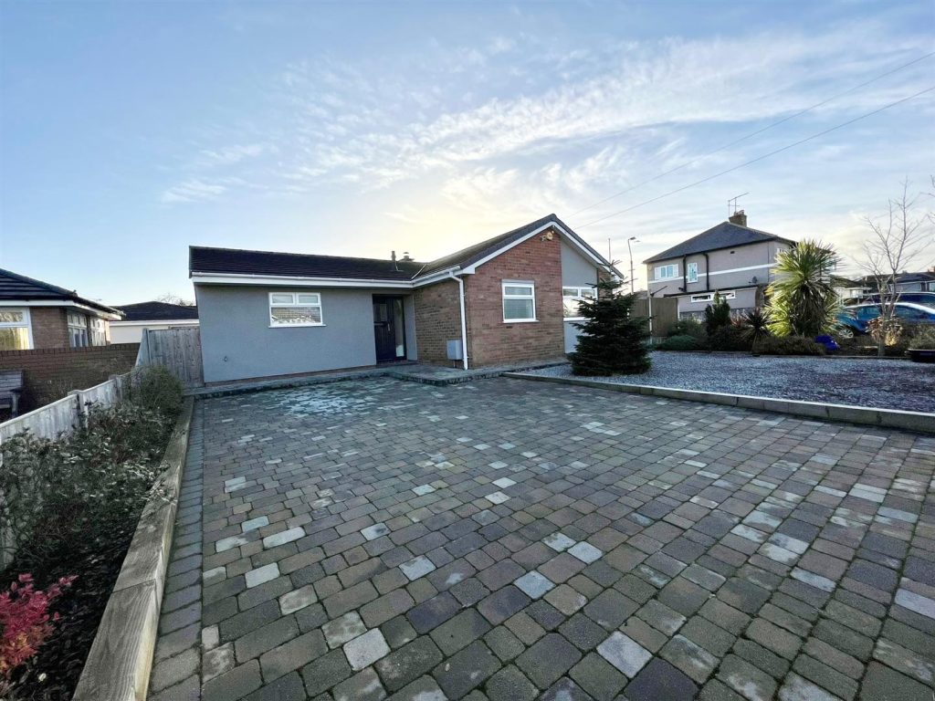 Bryn Estyn, Wrexham