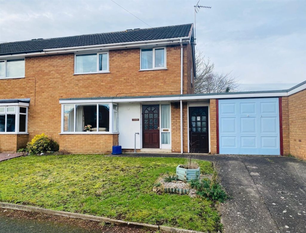 Derwent Crescent, Wrexham