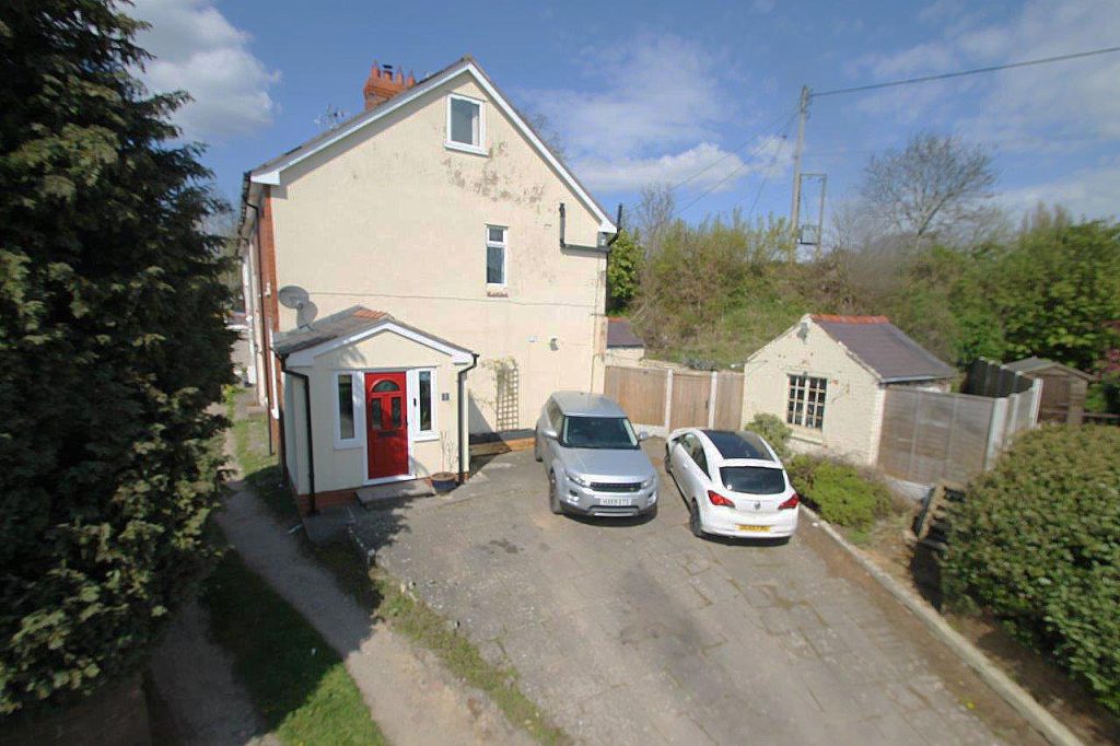 Bryn Offa, Fennant Road