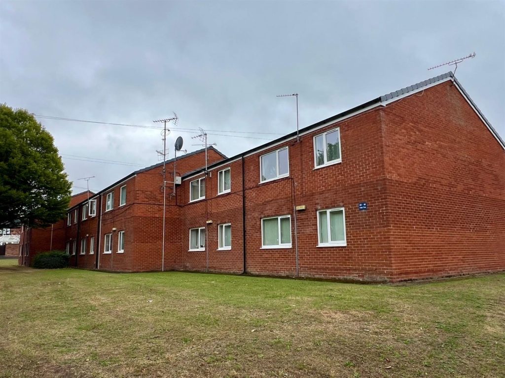 Stockwell Grove, Wrexham