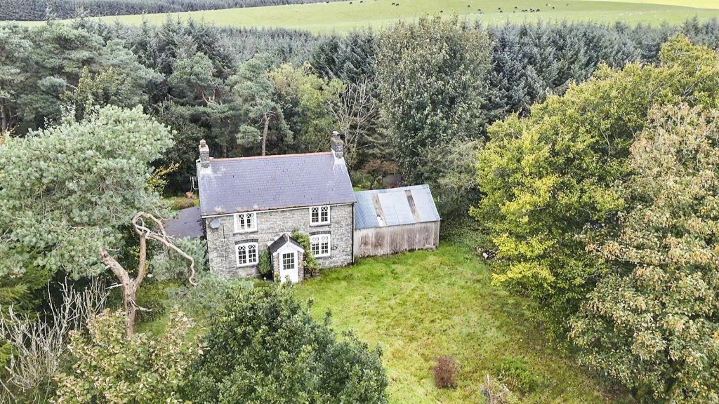 Dolfach, Llanbrynmair