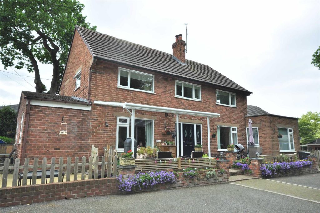 Vicarage Lane, Gresford