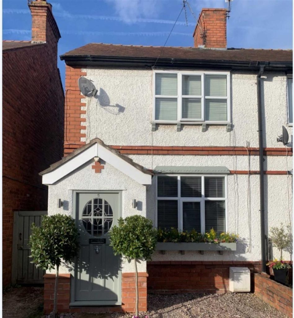 South View, Gresford