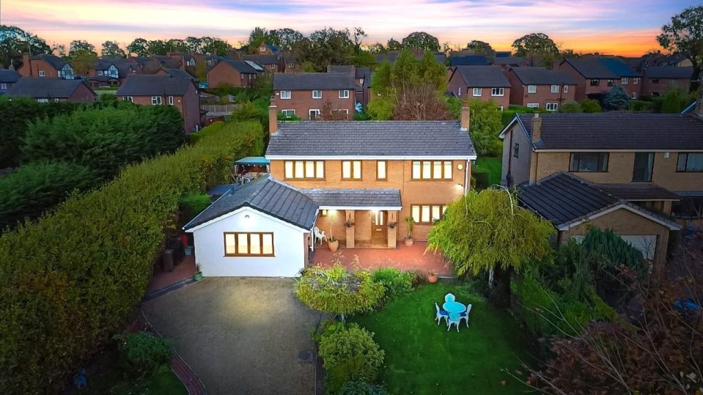 Stryt Isa, Hope, Wrexham