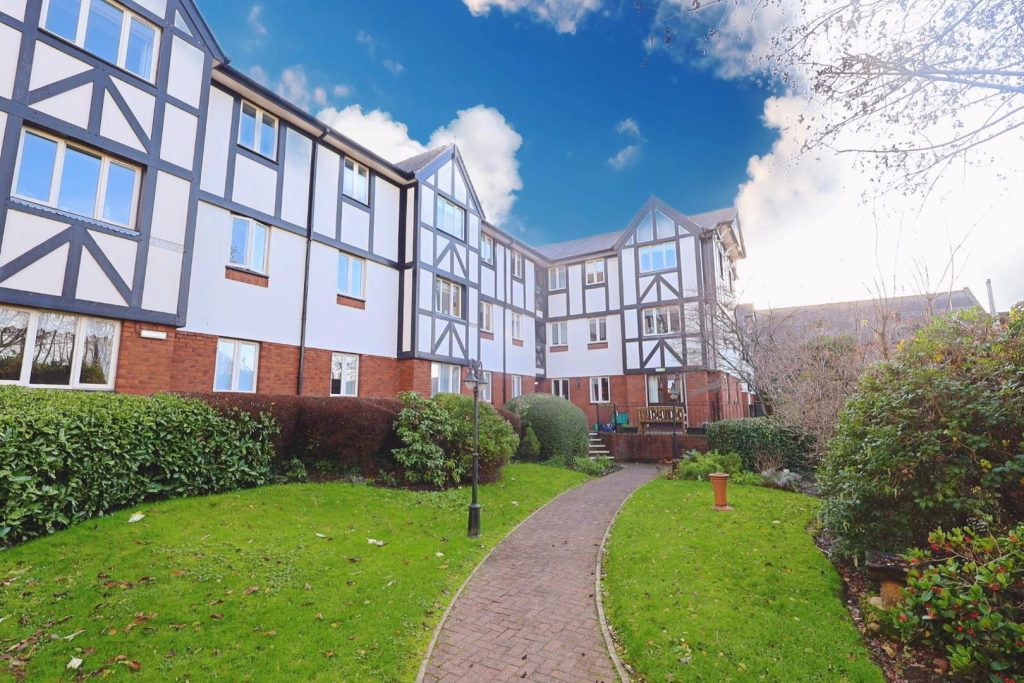 Queens Park View, Handbridge