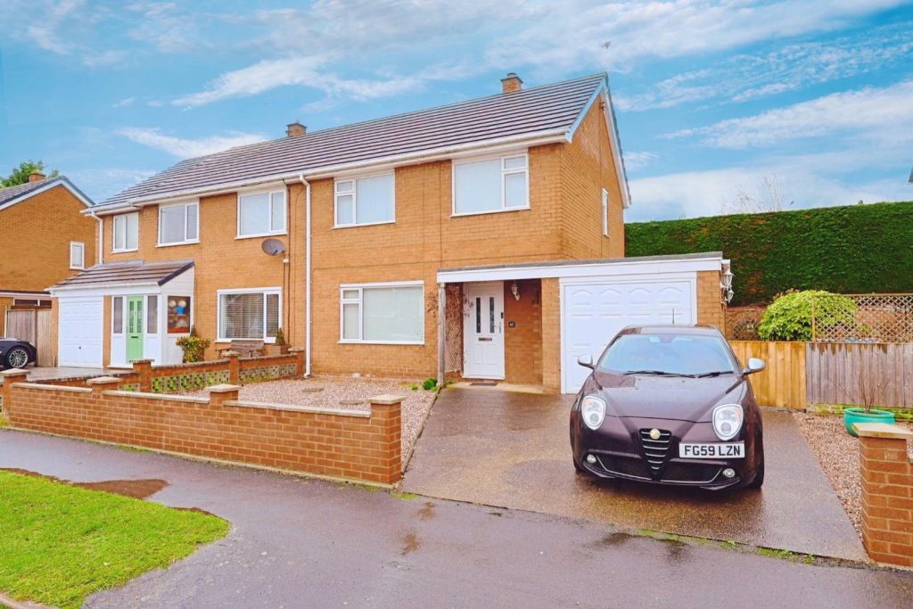 Quarry Hill, Farndon, Chester