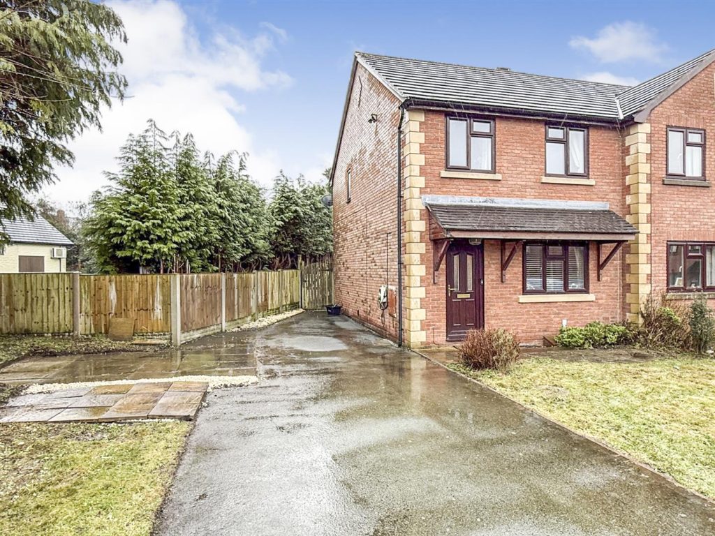 Ifton Fields, St Martins