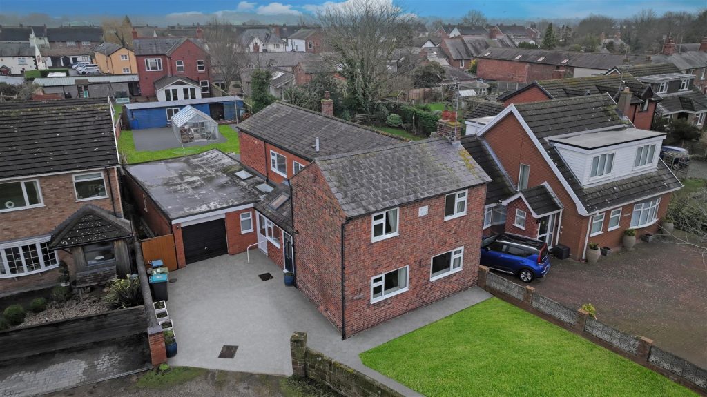 Smithfield Green, Holt, Wrexham