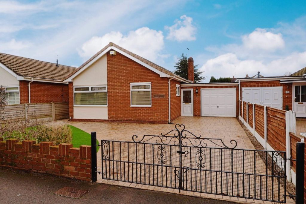 Gatesheath Drive, Upton, Chester
