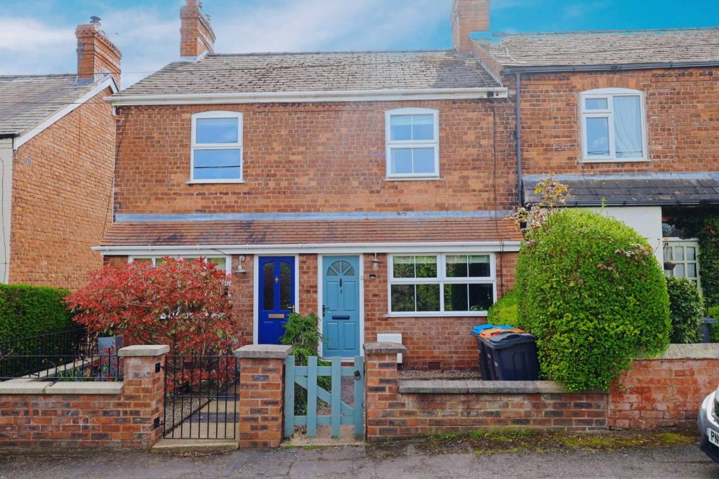 Hoole Village, Hoole