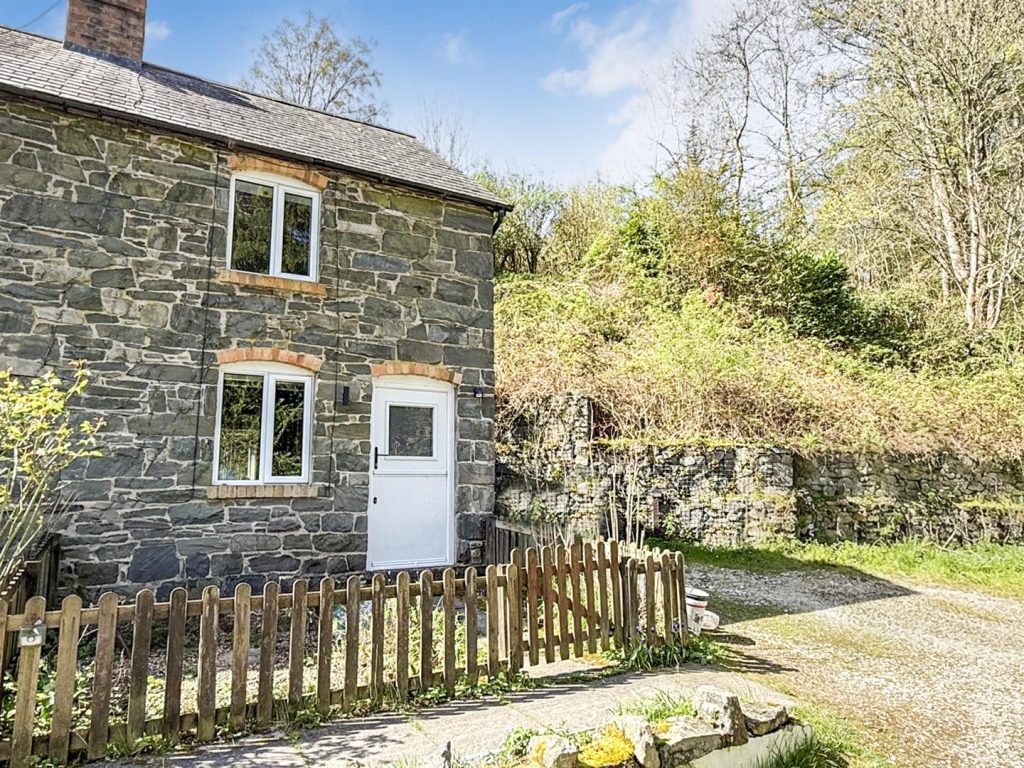 Aberteirw Terrace, Pandy, Llangollen