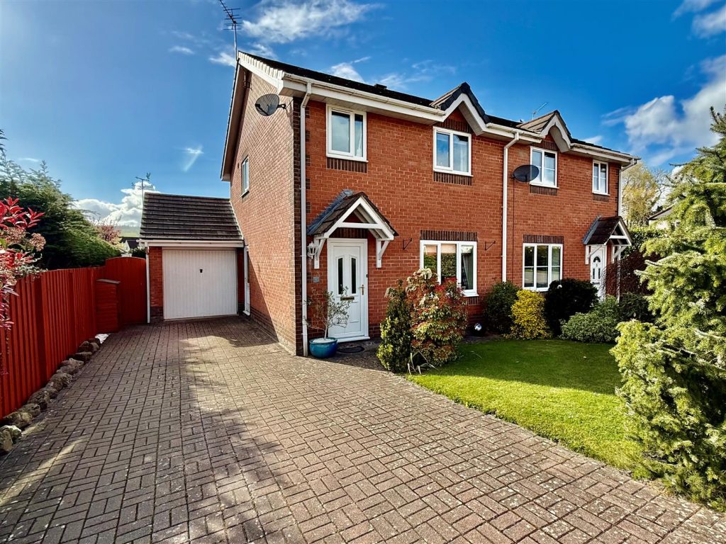 Aspen Grange, Weston Rhyn, Oswestry