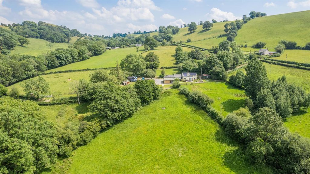 Pen-Y-Garnedd, Llanrhaeadr Ym Mochnant, Oswestry