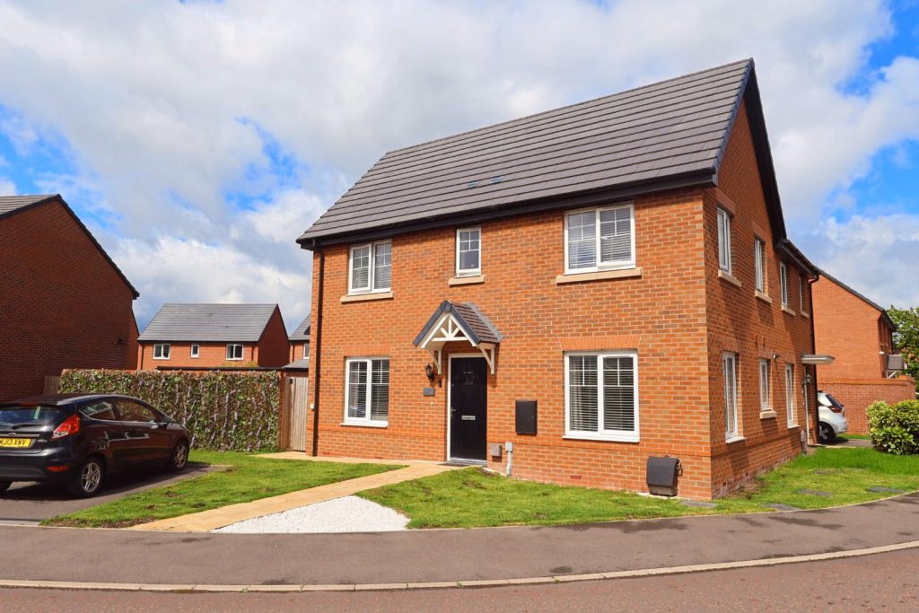 Athena Grove, Chester