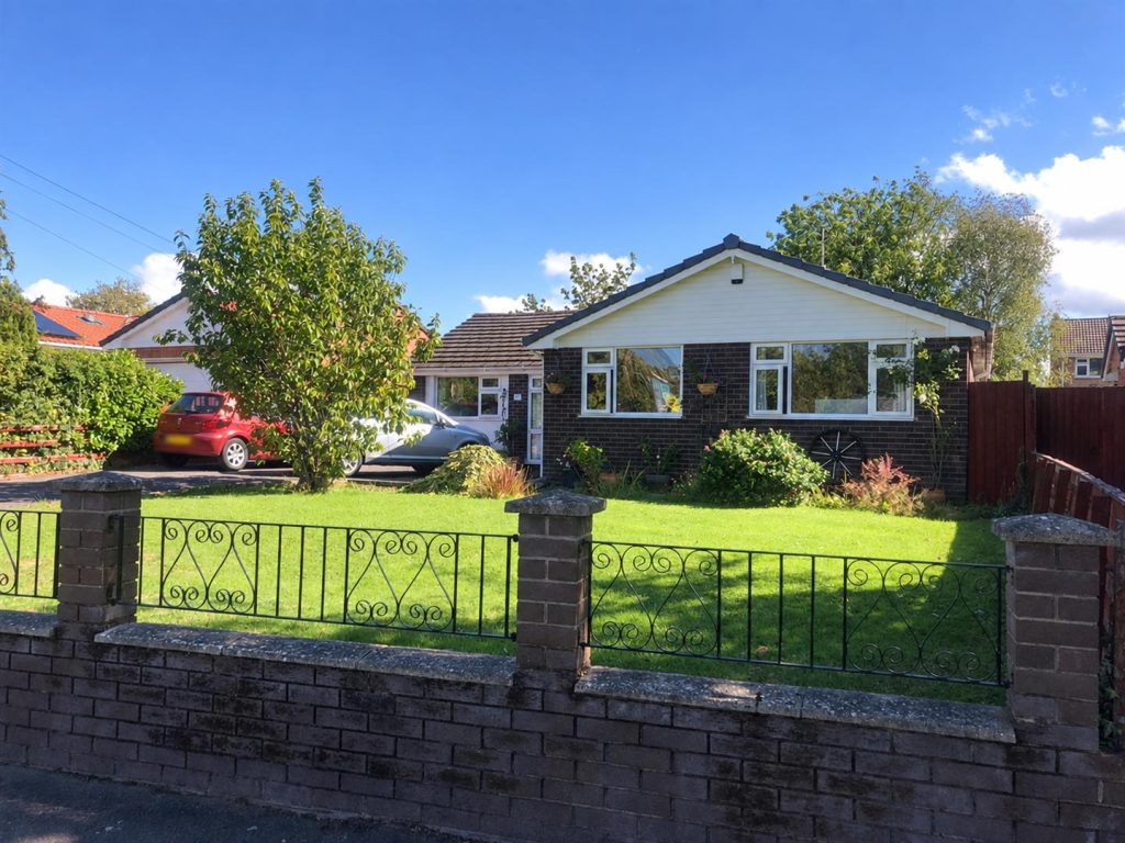 Church Road, Saughall, Chester